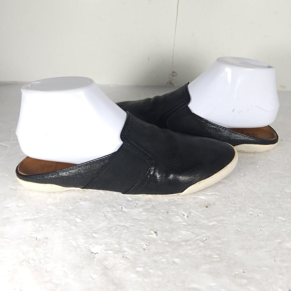 Frye women's Melanie US 7M Black Leather Slip On Flat Mules Sneakers Shoes - Picture 7 of 16